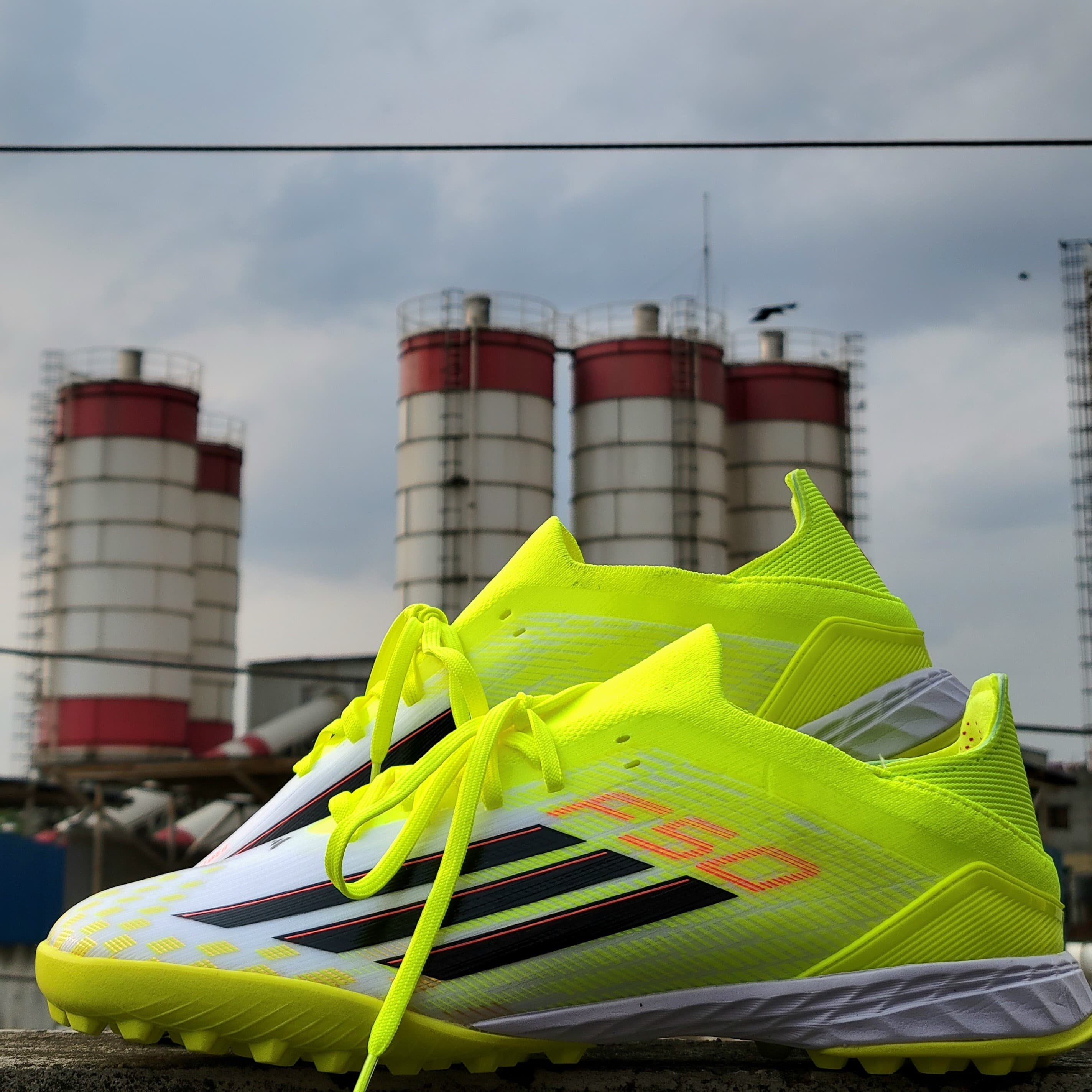 adidasF50 League Turf 'Team Solar Yellow'